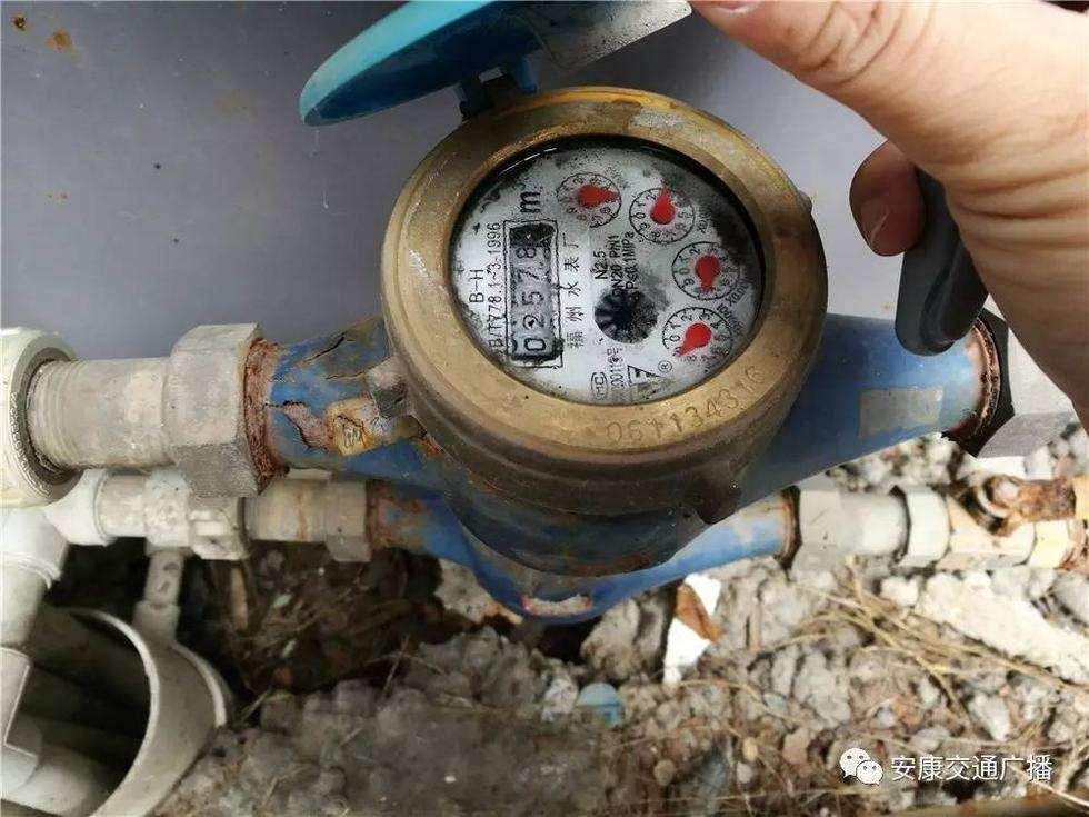 荆州家里水表在不用的时候空转，是漏水吗？